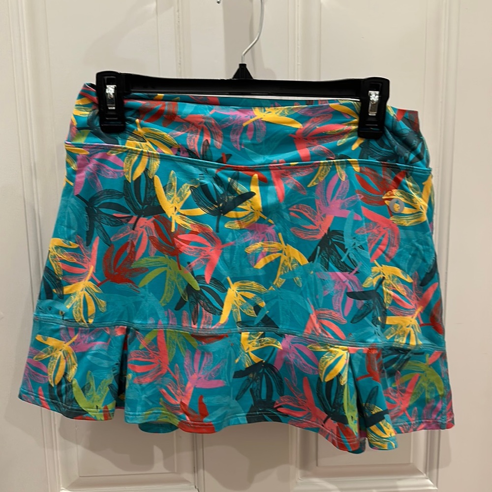 DonaJo Tennis Skort - size 2 (Large)